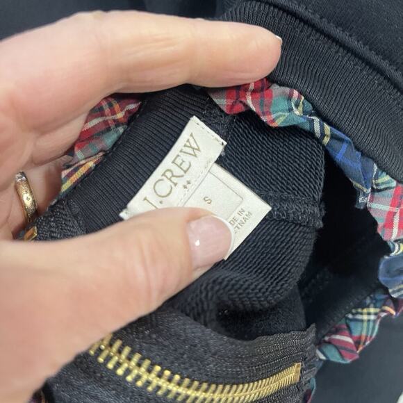 J. Crew Pull Over Sweatshirt sz Small Navy Blue Red Plaid Ruffle Casual Stretch - Picture 8 of 8